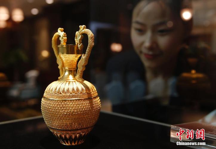 黄金收藏品亮相北京吸引眼球[组图]_图片中国_中国网